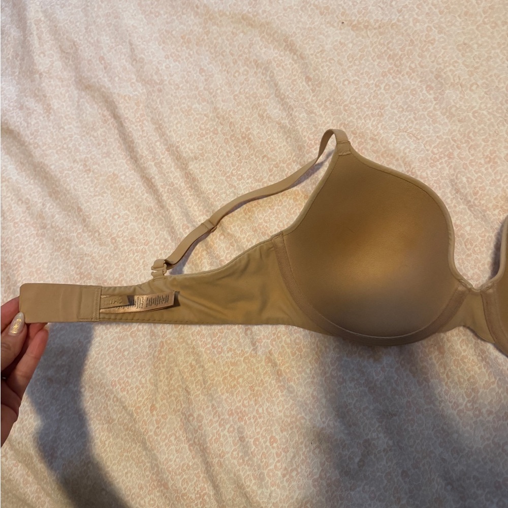 SKIMS Fits everybody bra - Picture 8 of 15